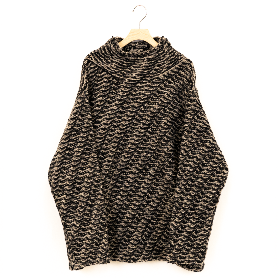 YOKE 23aw Bias Highneck Sweater YOKE 23aw Bias Highneck Sweater